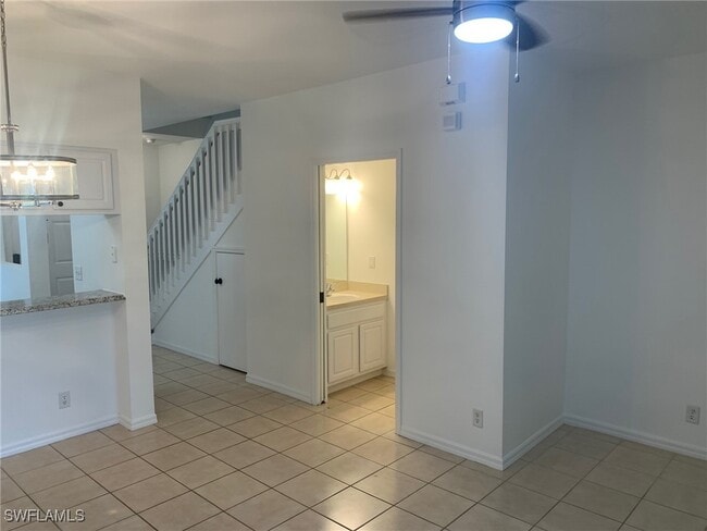 Building Photo - 10034 Poppy Hill Dr