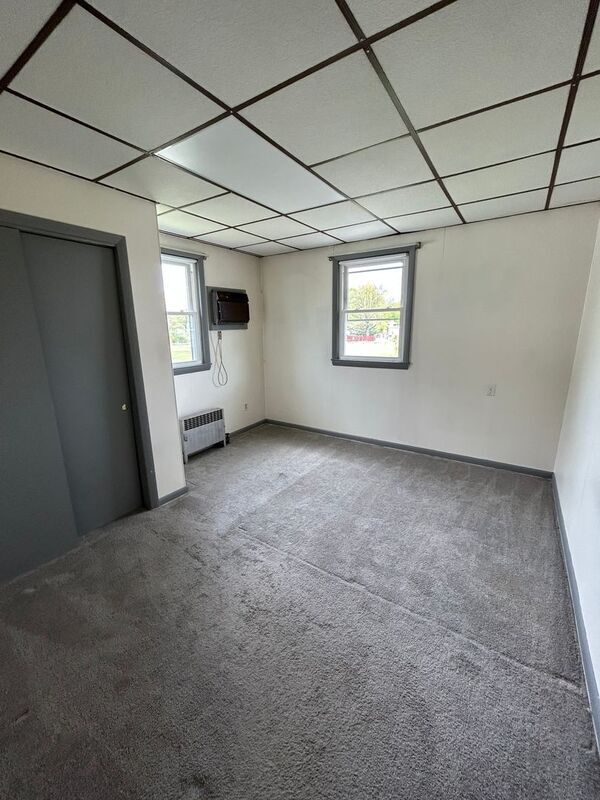 Building Photo - 22 Maple Terrace