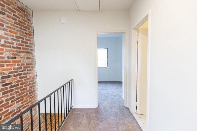 Building Photo - 2031 South St