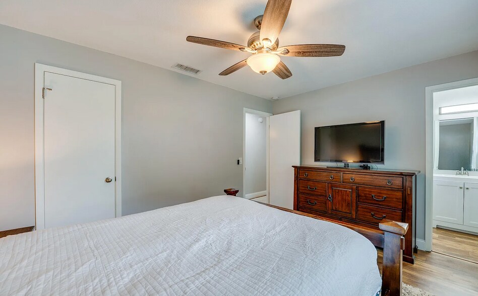 Building Photo - 1036 Tompkins Dr