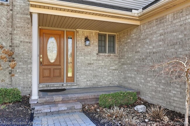 Building Photo - 40051 Finley Dr