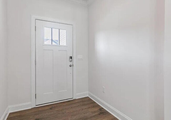 Building Photo - 614 Andrade Dr