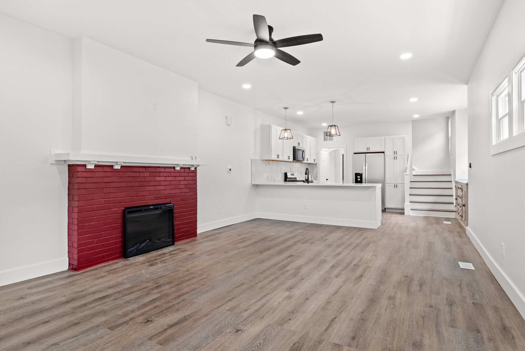 Building Photo - 4071 N College Ave