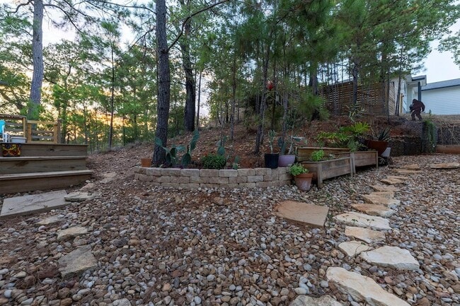 Building Photo - 326 Tahitian Dr