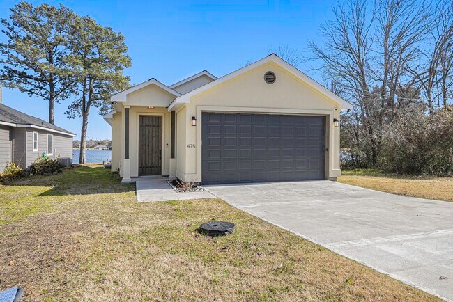 Building Photo - 475 Pinnacle