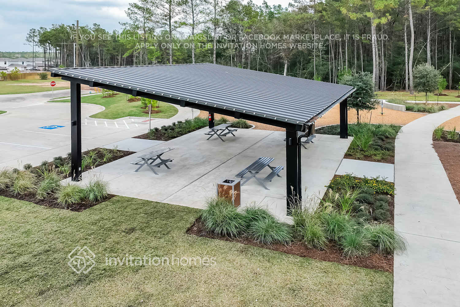 Building Photo - 994 Shaw Cir
