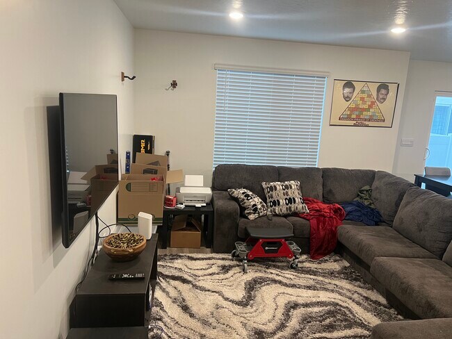 Building Photo - 398 N Sea Chaser Ln