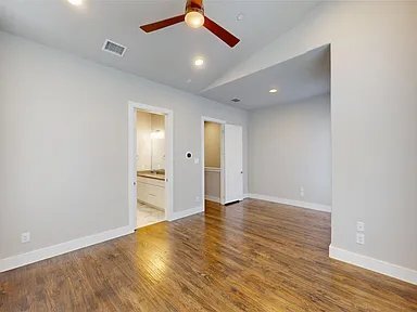 Building Photo - 13228 Bee St