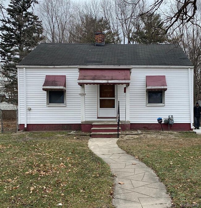 Primary Photo - 19160 Dresden St