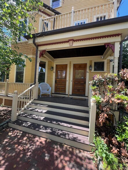 Building Photo - 82 Holland St