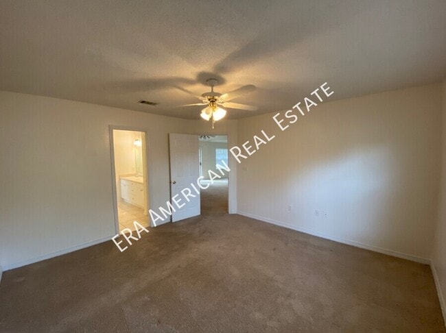 Building Photo - 4250 Shadow Ln