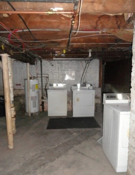 Building Photo - 42 Englewood Ave