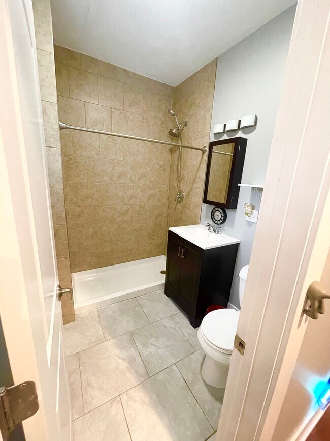 Building Photo - 604 Clement St