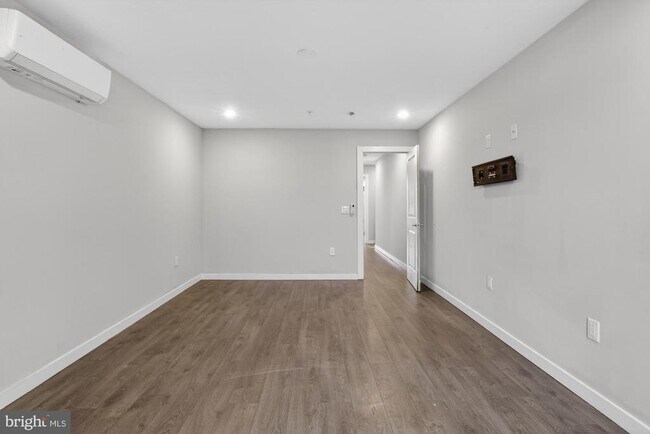 Building Photo - 1447 N 8th St