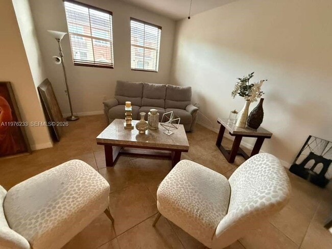 Building Photo - 8800 NW 107 Ct