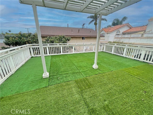 Building Photo - 2703 Gates Ave