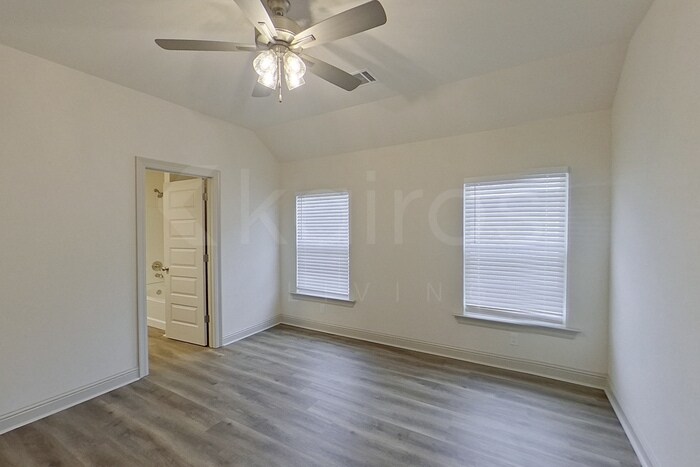 Building Photo - 8134 Hendrick Dr