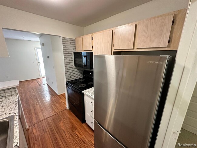 Building Photo - 22277 Atlantic Pointe