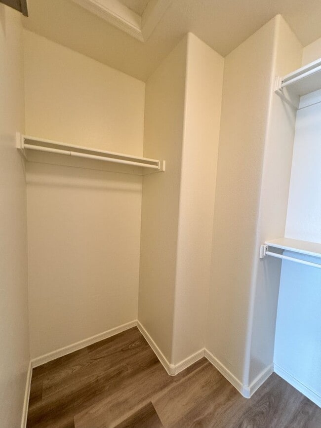 Building Photo - ASHLEY HEIGHTS 3 BEDROOM WITH HUGE BACKYARD