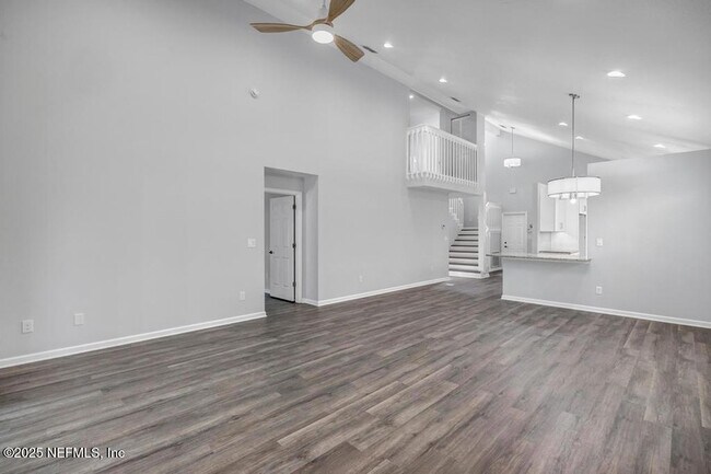 Building Photo - 104 Clam Bake Ct