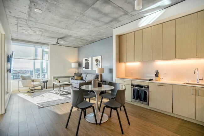 Building Photo - 868 S 5th St