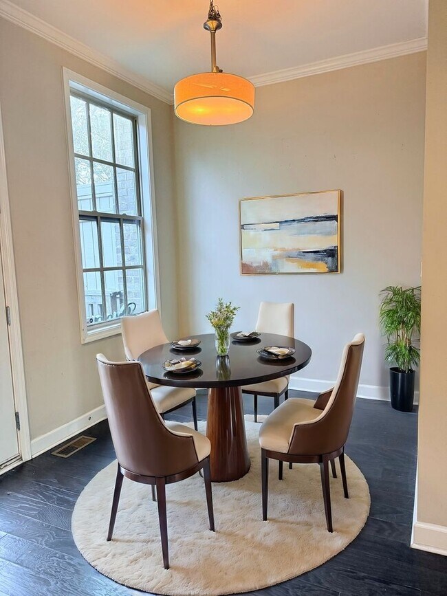 Building Photo - Welcome to your dream rental home! Stunning 3-story, 4-bedroom, 3.5 bath Townhome in Smyrna!