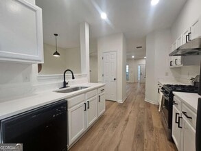 Building Photo - 619 Kenridge Way
