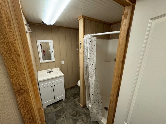 Building Photo - 2684 Joy Ln