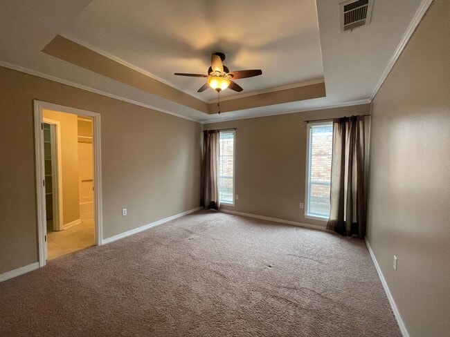 Building Photo - 3 Bedroom House Near Shenandoah