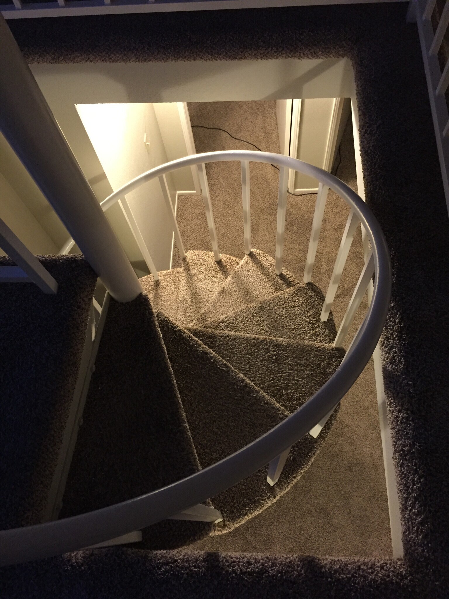 Building Photo - 253 E Avenue R2