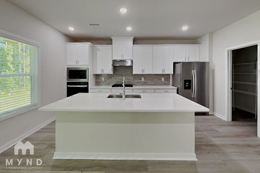 Building Photo - 412 Southland Dr