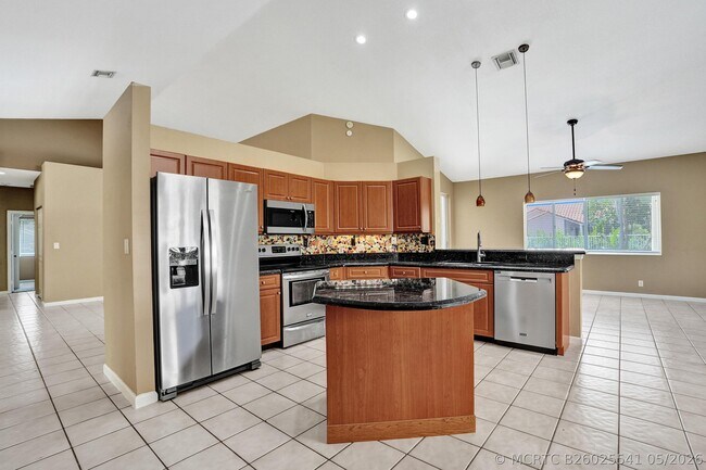 Building Photo - 10304 NW 50th Ct
