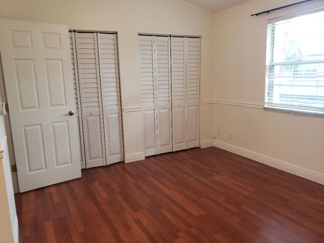 Building Photo - 89 SW 3rd St