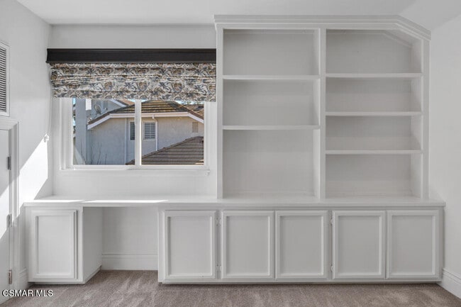 Building Photo - 525 Aqueduct Ct