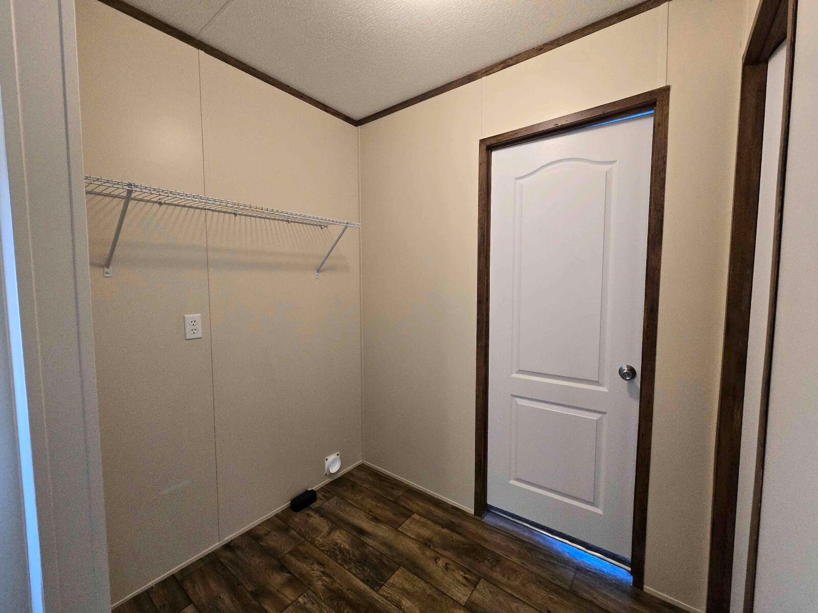 Building Photo - 709 N Collins Fwy