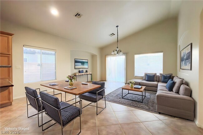 Building Photo - 10777 Vestone St