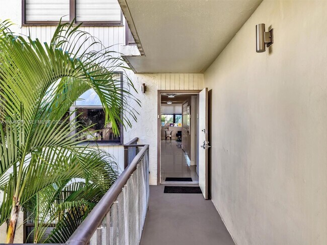 Building Photo - 20401 NE 30th Ave