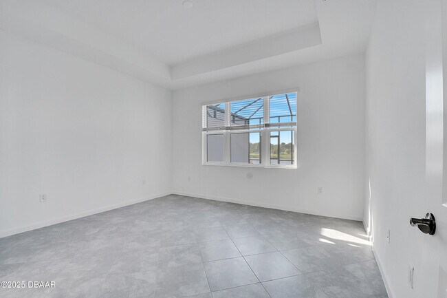 Building Photo - 215 Summertime Pl