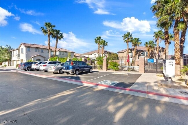 Building Photo - 6250 W Arby Ave