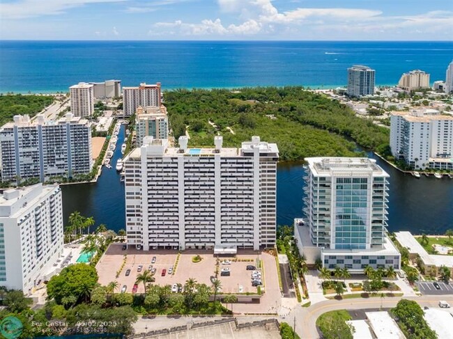 Building Photo - 936 Intracoastal Dr