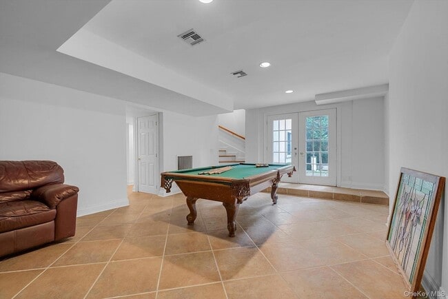 Building Photo - 87 Arleigh Rd