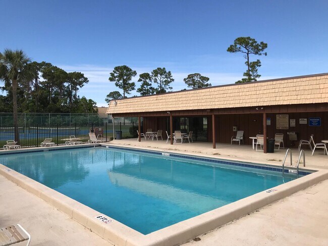 Building Photo - 4147 Oak Terrace Dr