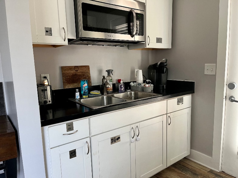 Building Photo - 2945 Alabama Dr