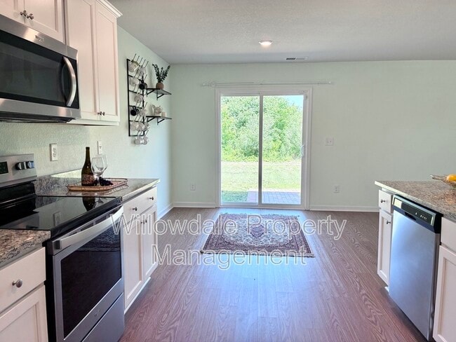 Building Photo - 357 Gourd St