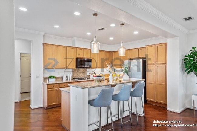 Building Photo - 28530 Gulfport Cir