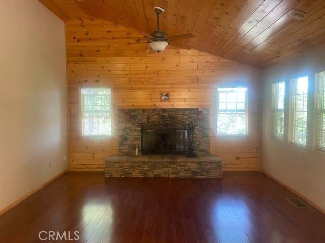 Building Photo - 1165 Saturn Way