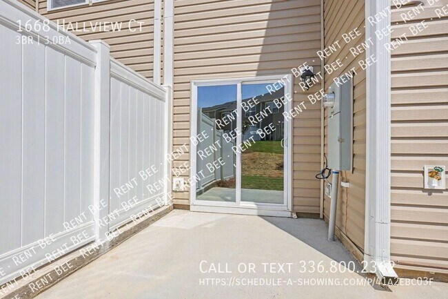 Building Photo - 1668 Hallview Ct