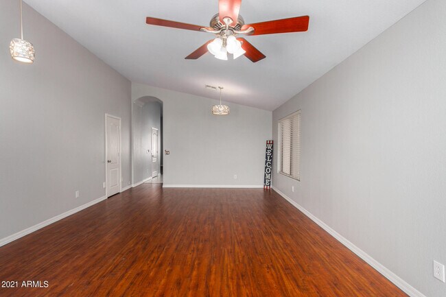 Building Photo - 12328 W Medlock Dr