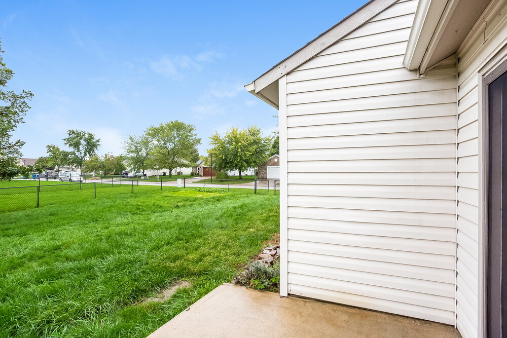 Building Photo - 1333 Cypress Dr