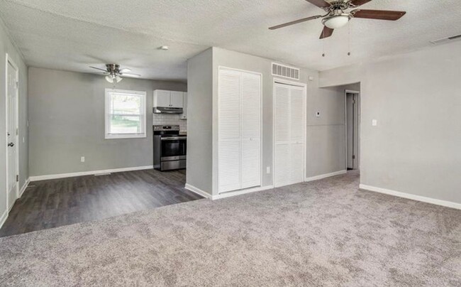 Building Photo - Coming Soon! South KC Home! $1325.00!